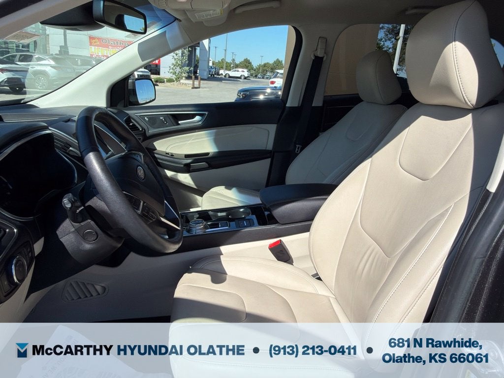 2020 Ford Edge Titanium