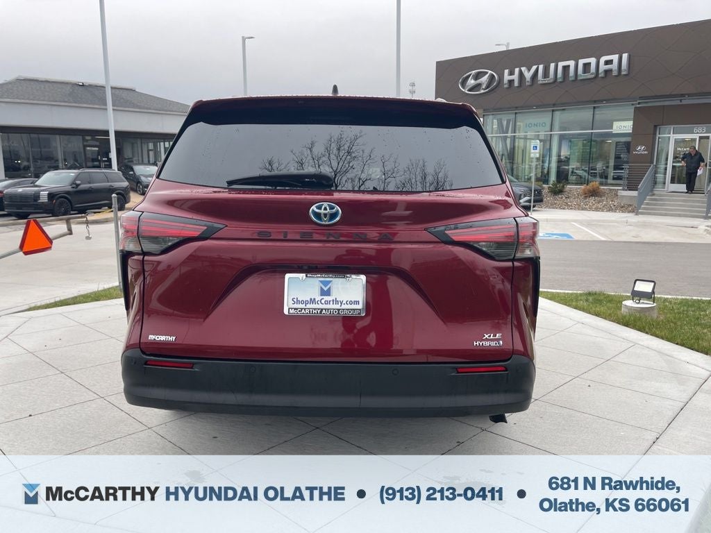 2021 Toyota Sienna XLE 7 Passenger