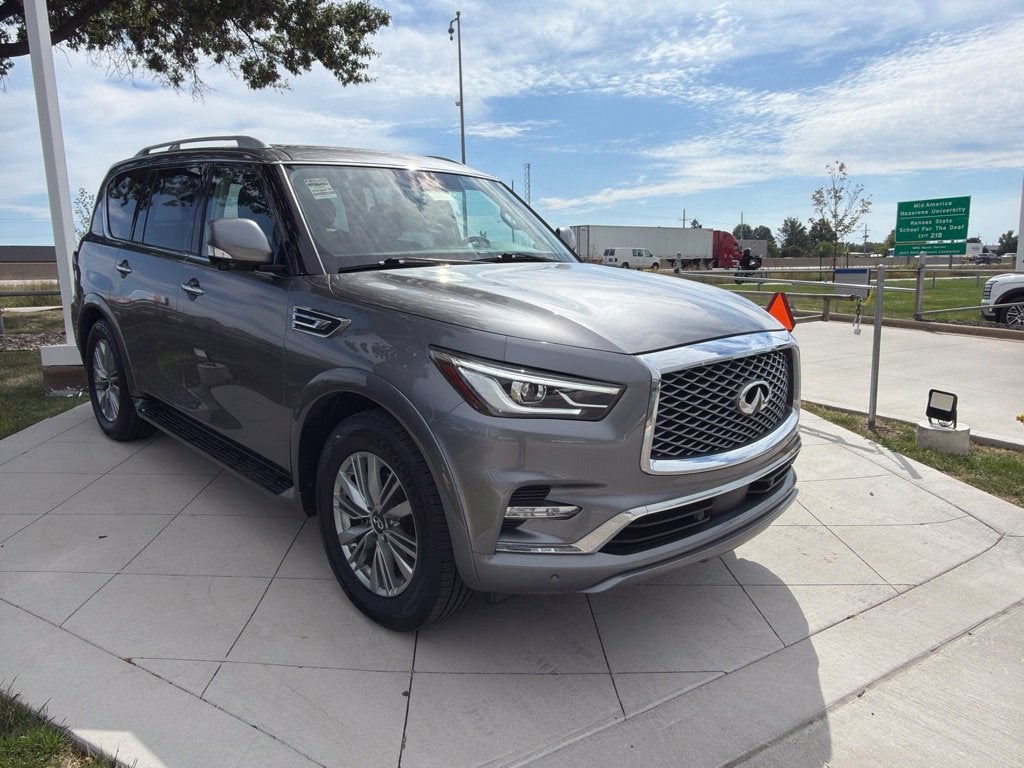 2021 INFINITI QX80 LUXE