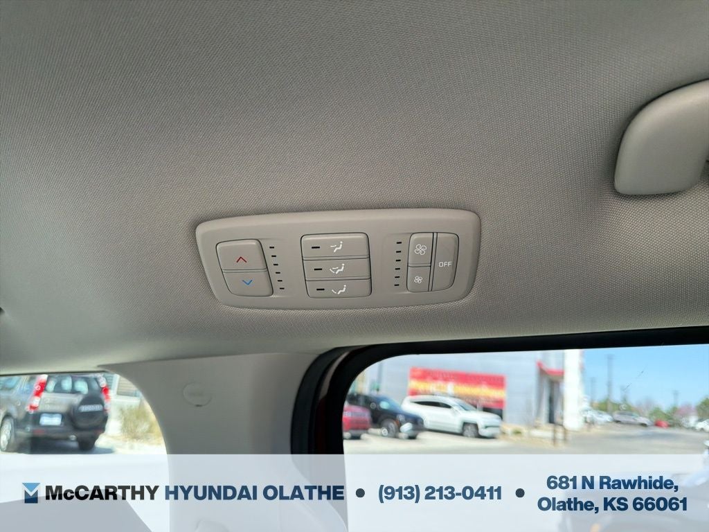 2023 Kia Carnival LX