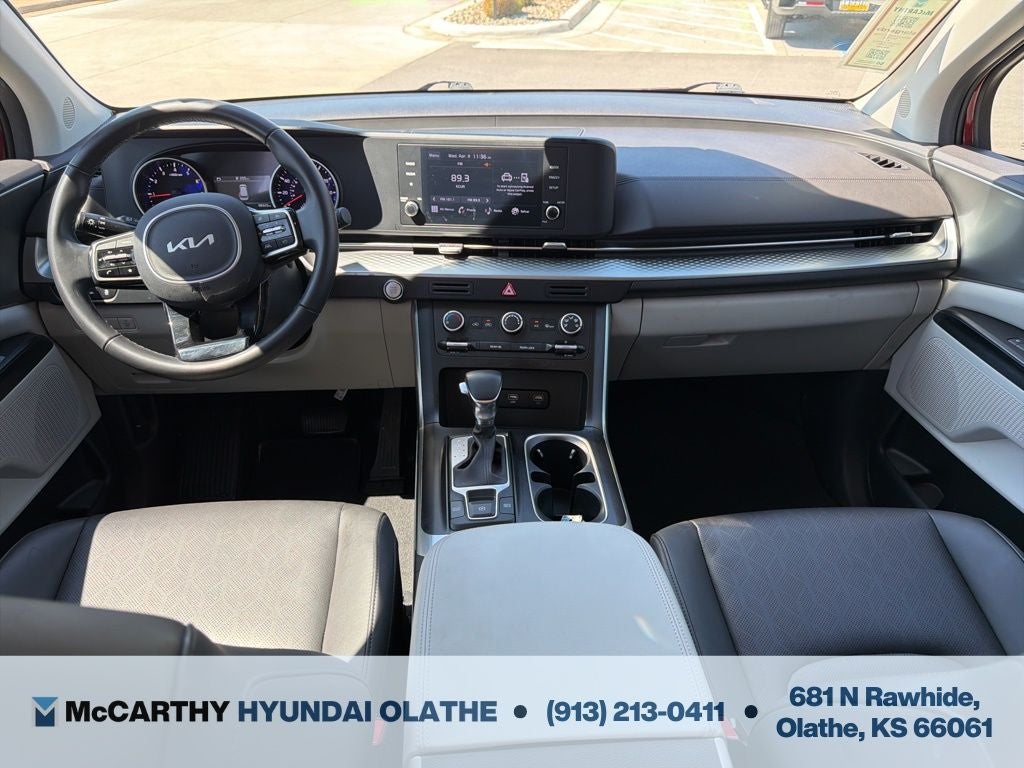 2023 Kia Carnival LX