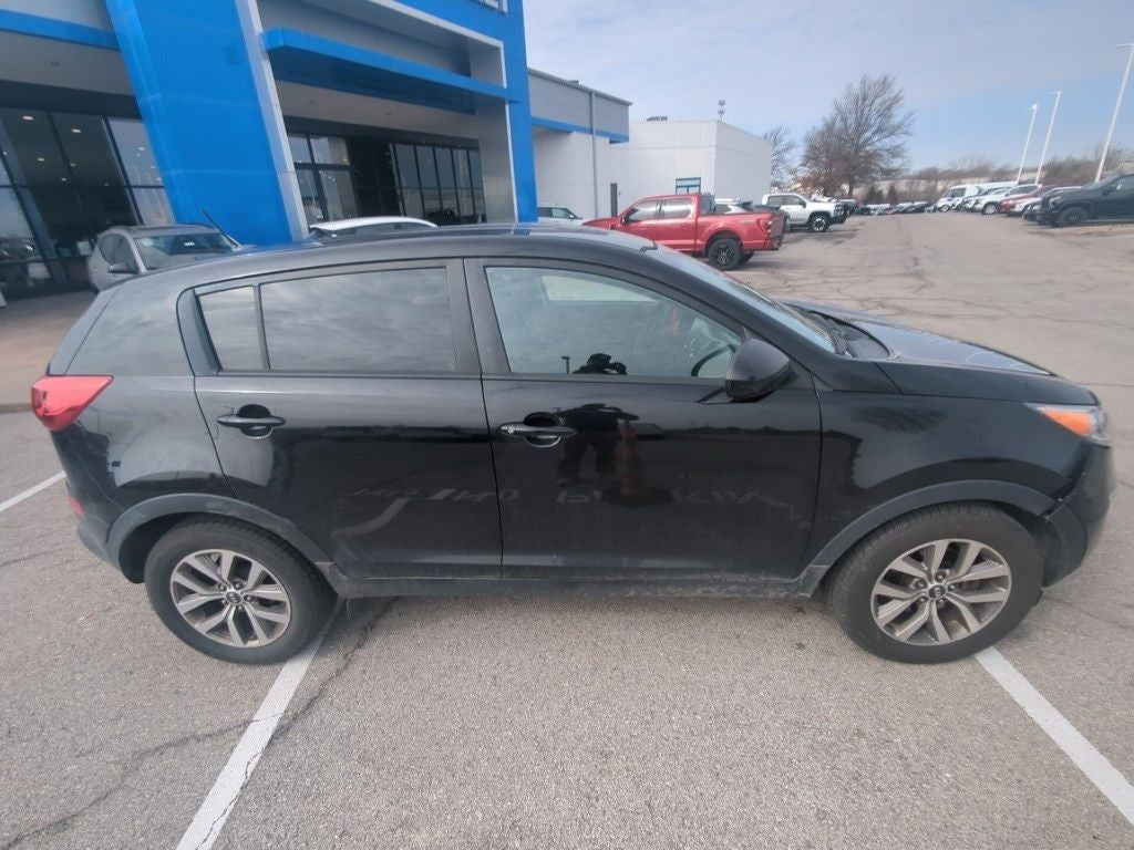 Used 2014 Kia Sportage LX with VIN KNDPB3AC2E7556876 for sale in Kansas City