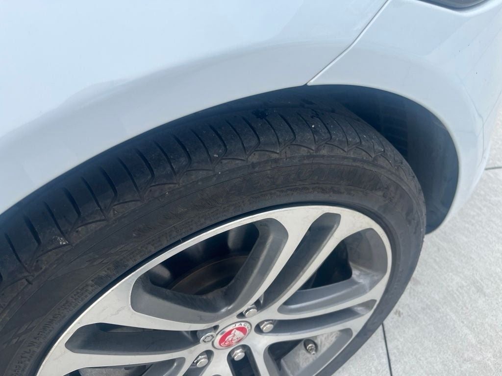 2017 Jaguar XE 35t Premium