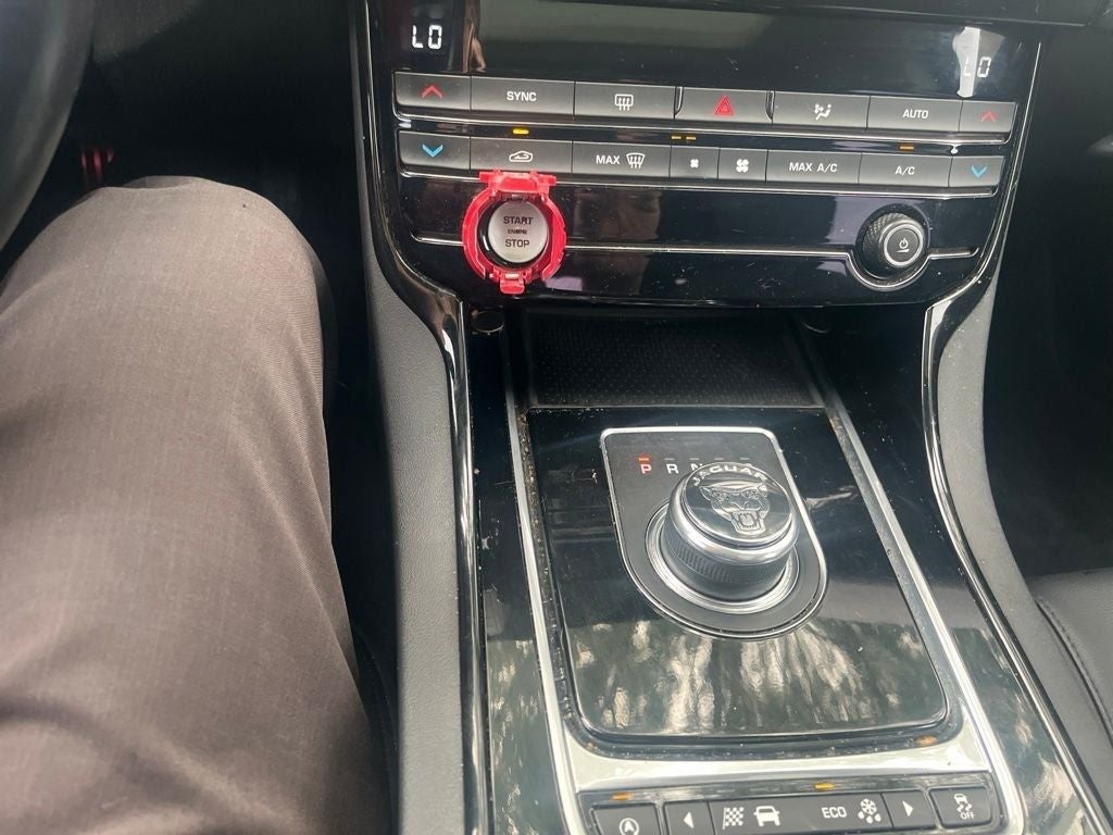 2017 Jaguar XE 35t Premium