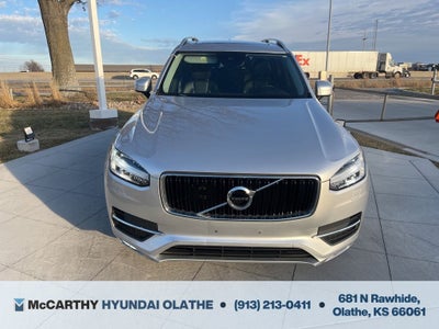 2016 Volvo XC90 T6 Momentum