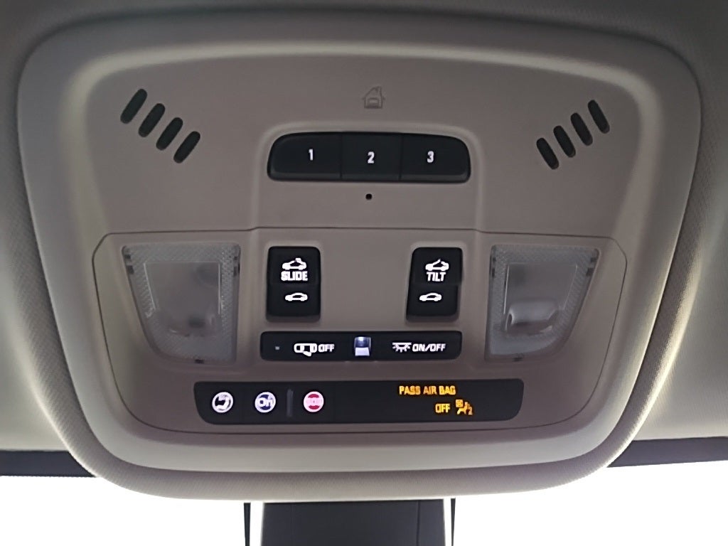 2021 Chevrolet Traverse Premier