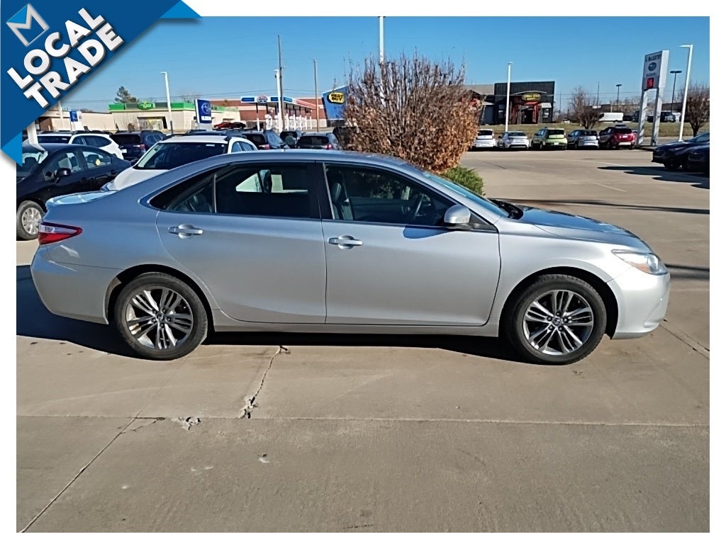 2017 Toyota Camry SE