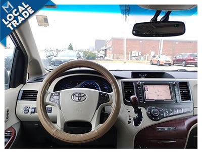 2013 Toyota Sienna AWD 7 Passenger