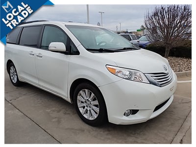 2013 Toyota Sienna AWD 7 Passenger