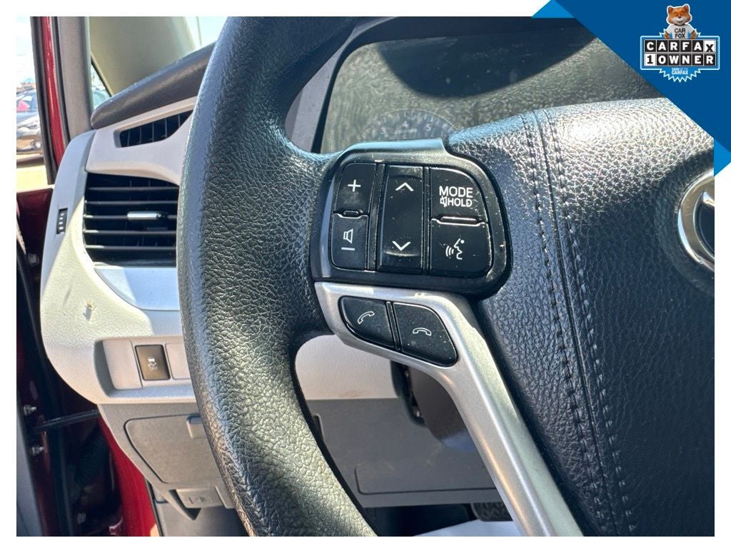 2018 Toyota Sienna LE 7 Passenger