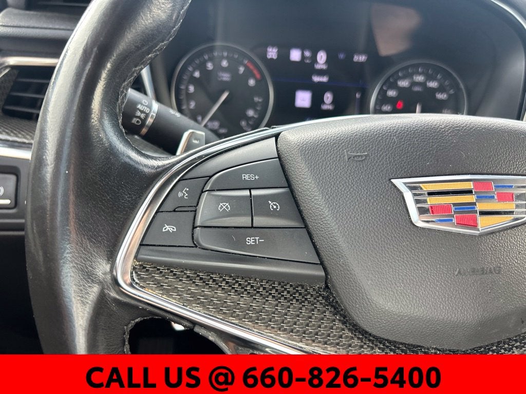2020 Cadillac XT5 Sport