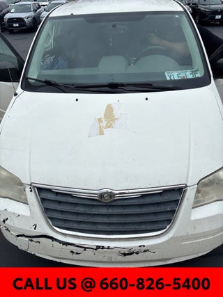 2010 Chrysler Town &amp; Country LX