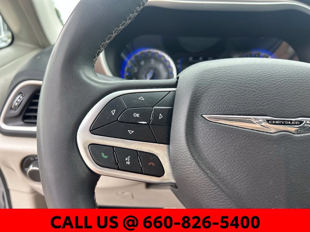 2023 Chrysler Voyager LX