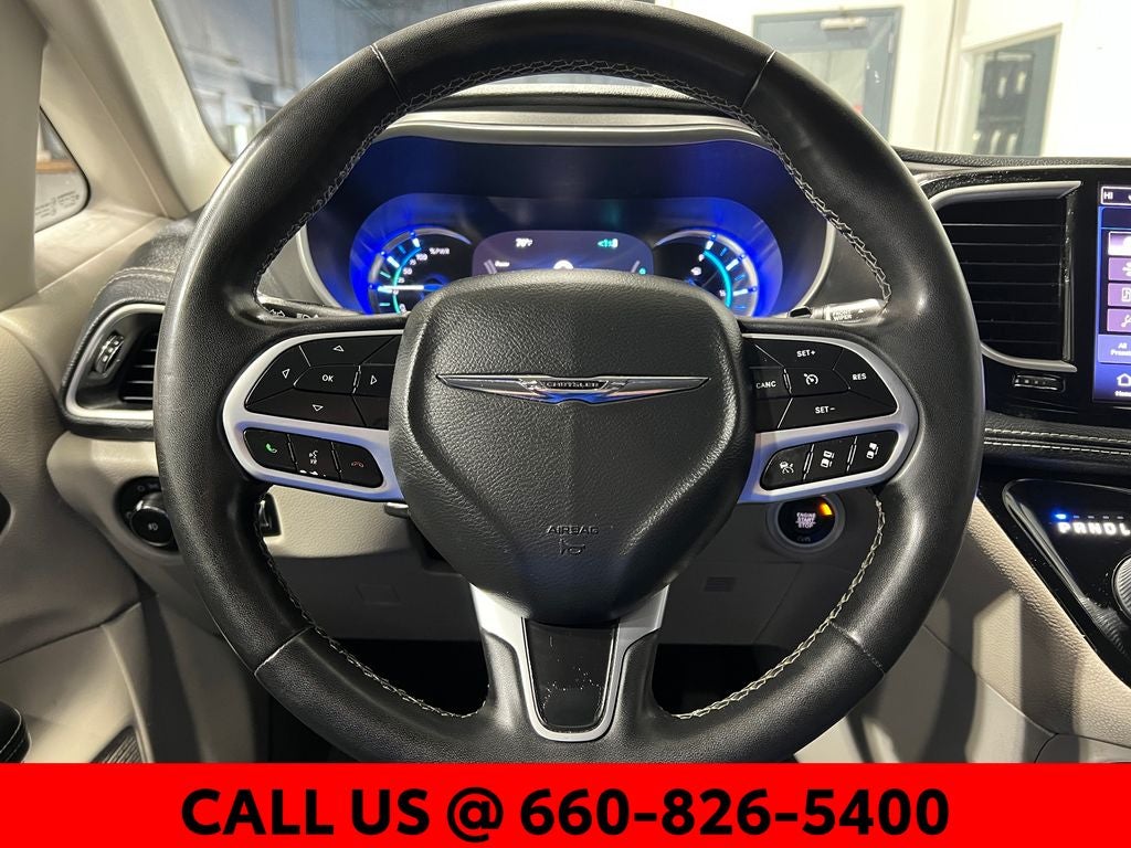 2022 Chrysler Pacifica Hybrid Touring L