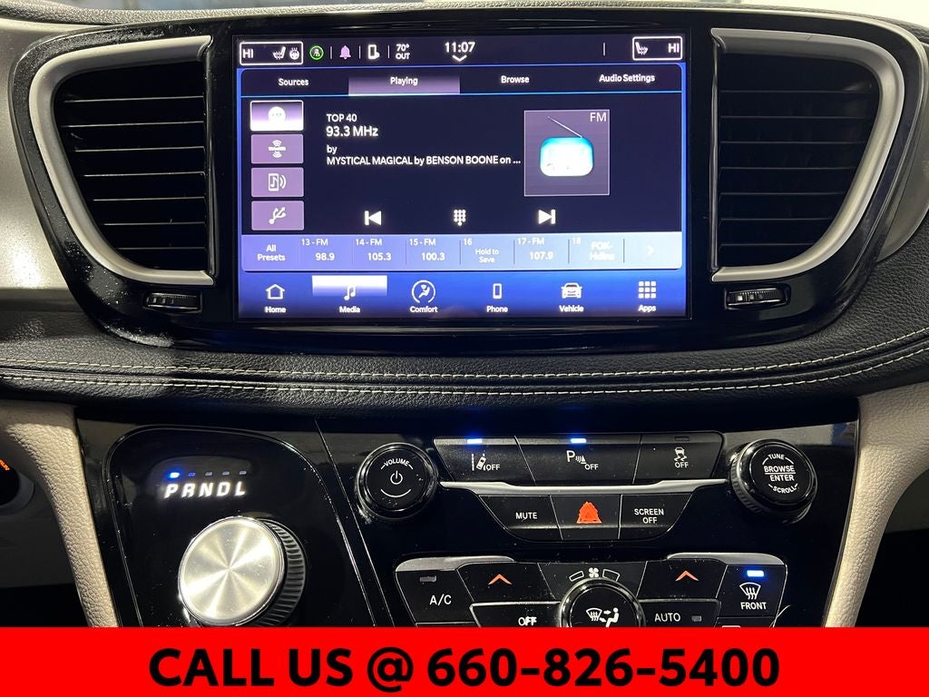 2022 Chrysler Pacifica Hybrid Touring L
