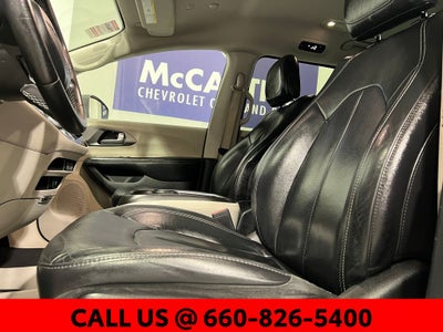 2022 Chrysler Pacifica Hybrid Touring L