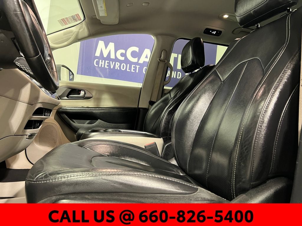 2022 Chrysler Pacifica Hybrid Touring L