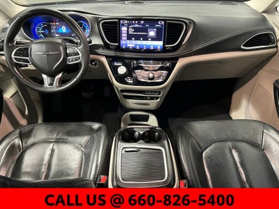 2022 Chrysler Pacifica Hybrid Touring L