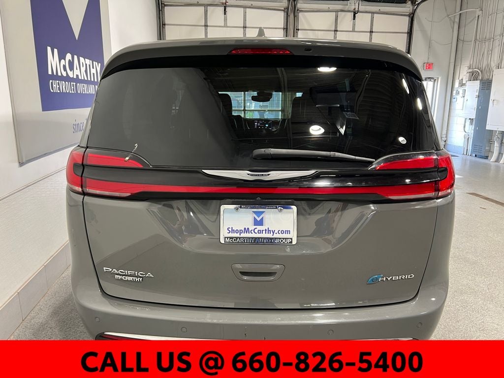 2022 Chrysler Pacifica Hybrid Touring L