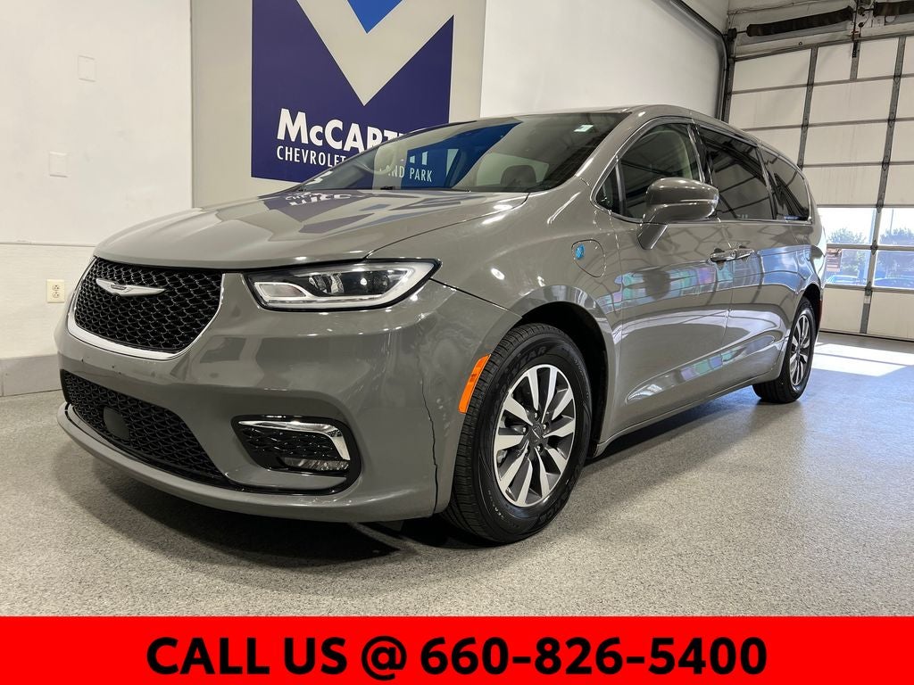 2022 Chrysler Pacifica Hybrid Touring L