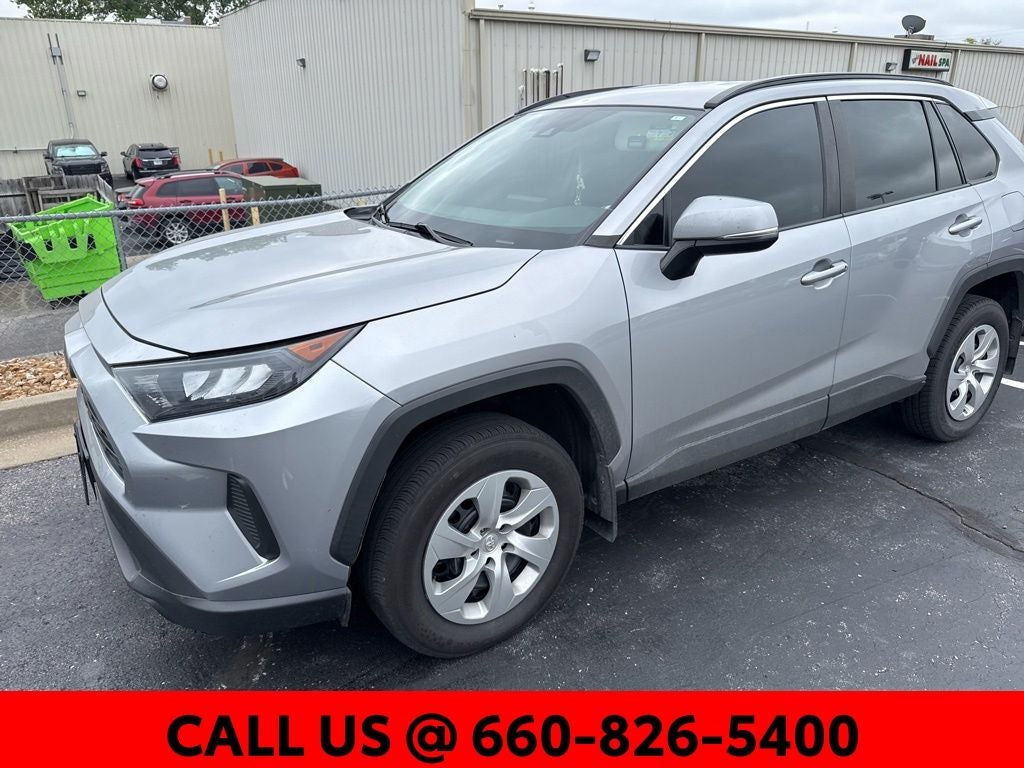 2020 Toyota RAV4 LE