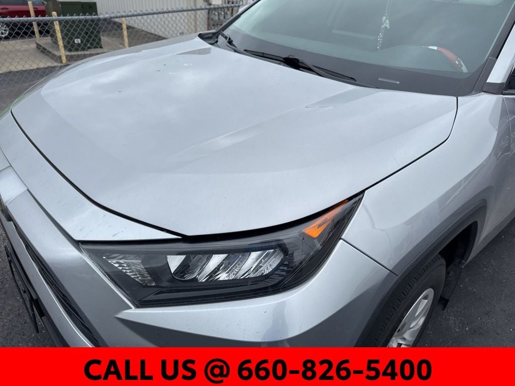 2020 Toyota RAV4 LE