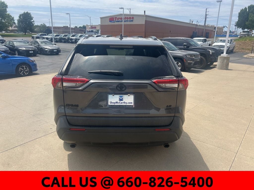 2020 Toyota RAV4 LE