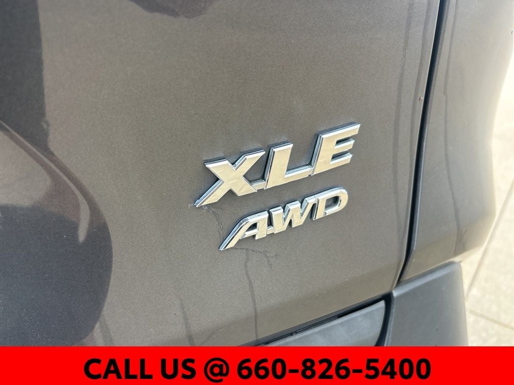 2021 Toyota RAV4 XLE