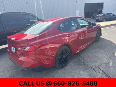 2025 Toyota Camry SE