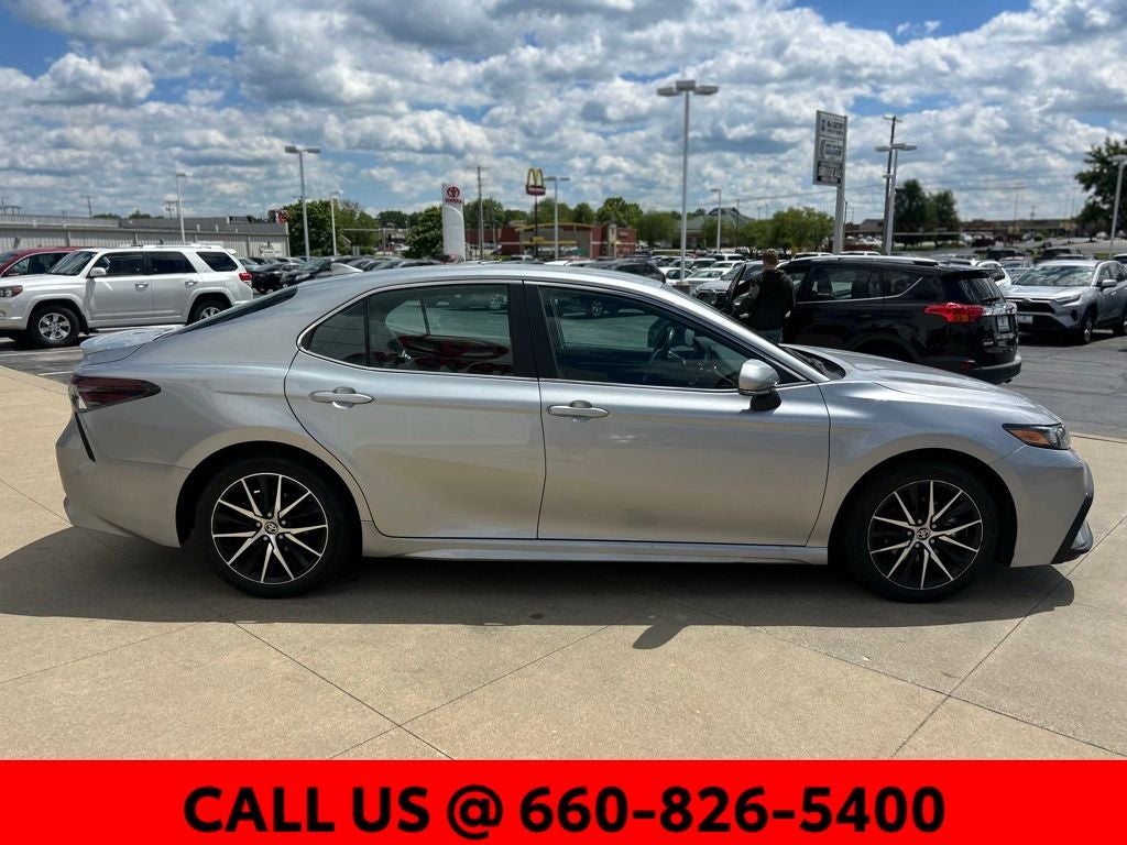 2024 Toyota Camry SE