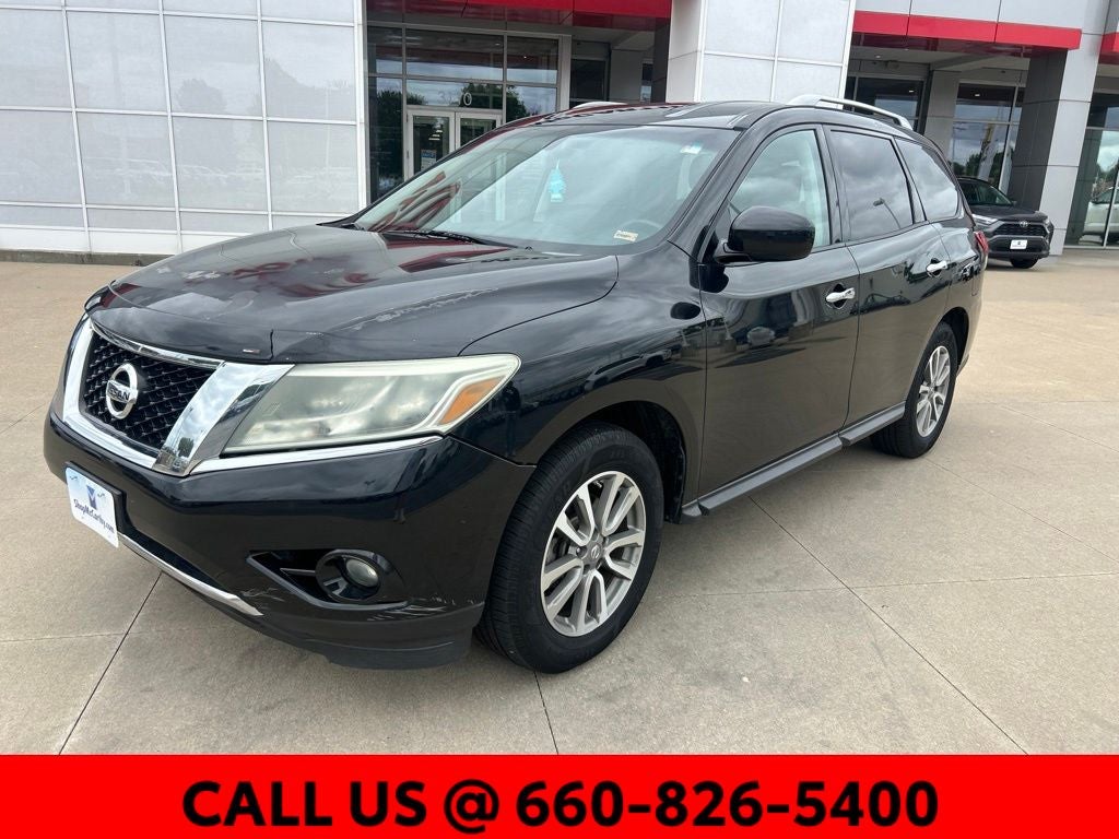 2016 Nissan Pathfinder SV