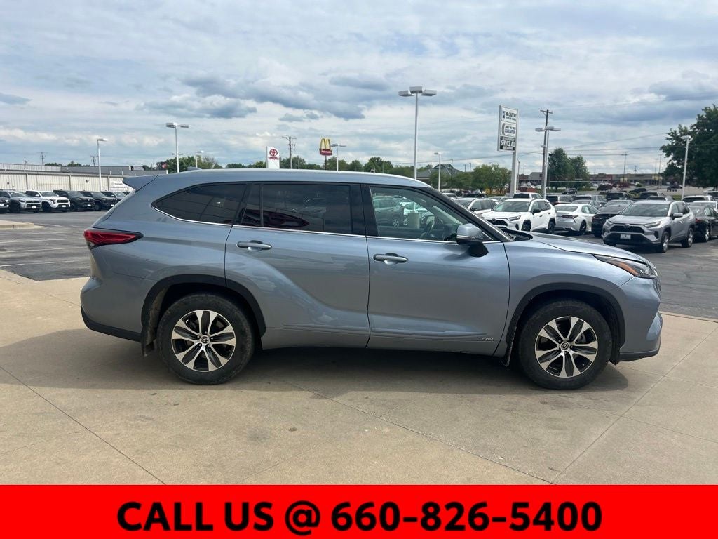 2022 Toyota Highlander Hybrid XLE