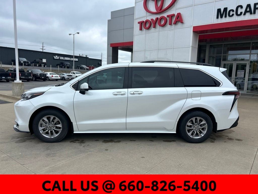 2024 Toyota Sienna XLE 8 Passenger