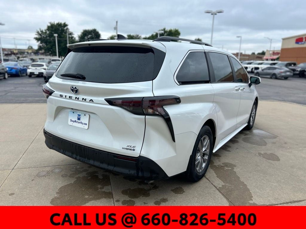 2024 Toyota Sienna XLE 8 Passenger