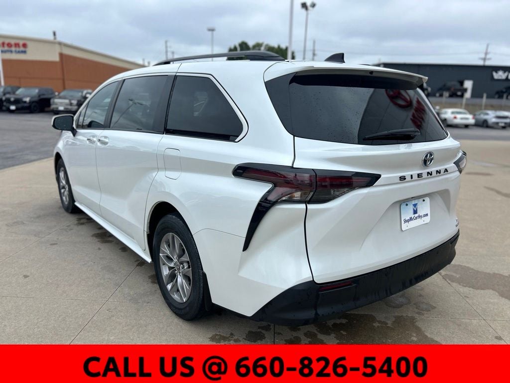 2024 Toyota Sienna XLE 8 Passenger