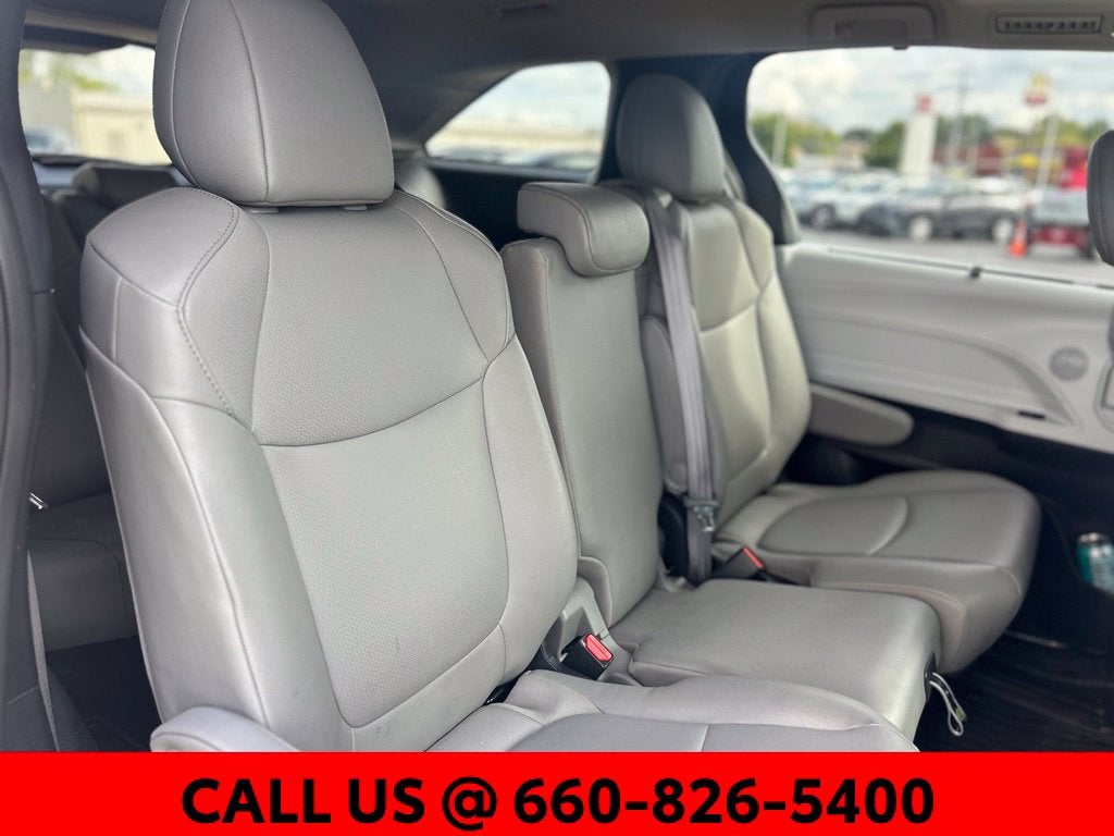 2025 Toyota Sienna XLE 8 Passenger