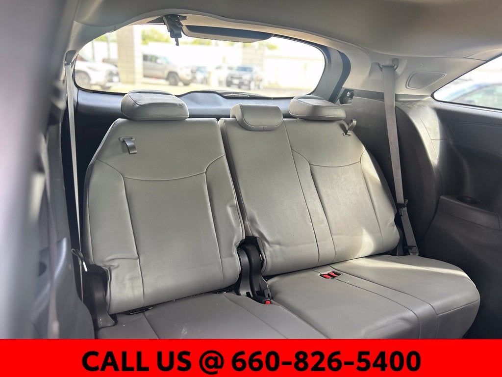 2025 Toyota Sienna XLE 8 Passenger