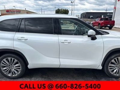 2023 Toyota Highlander Platinum