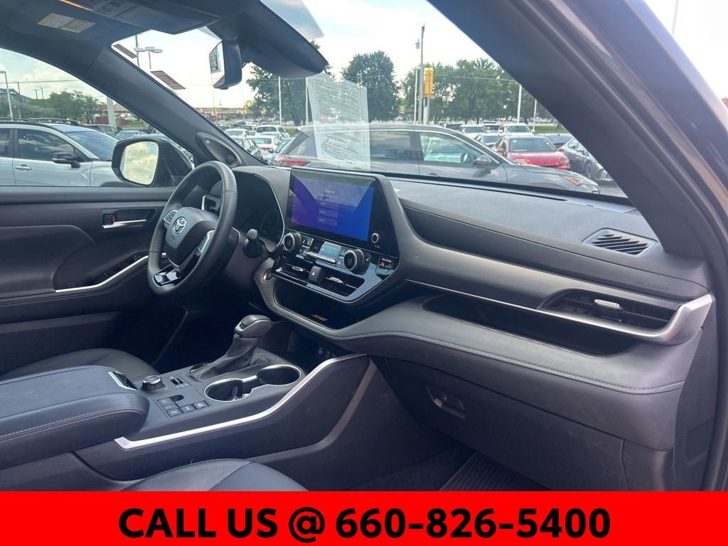 2025 Toyota Highlander XSE