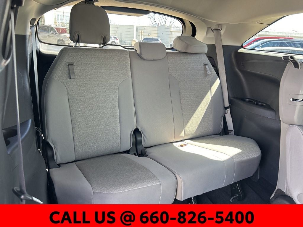 2025 Toyota Sienna LE 8 Passenger