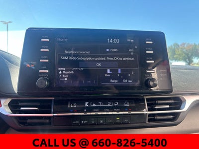 2022 Toyota Sienna LE 8 Passenger