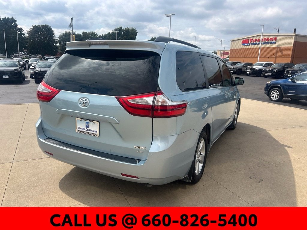 2017 Toyota Sienna LE 8 Passenger