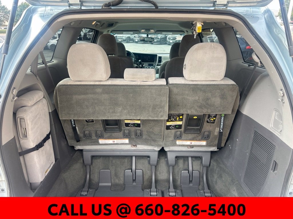2017 Toyota Sienna LE 8 Passenger
