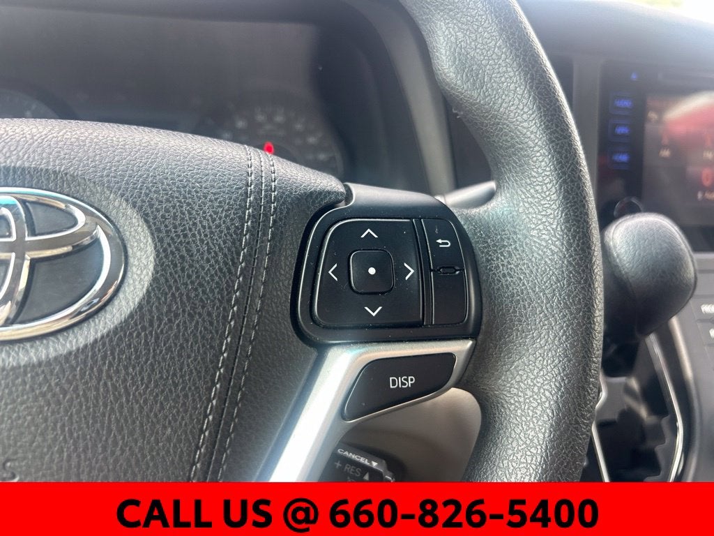 2017 Toyota Sienna LE 8 Passenger