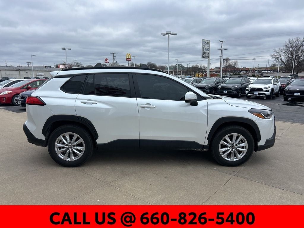 2024 Toyota Corolla Cross LE