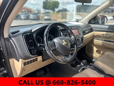 2016 Mitsubishi Outlander SE