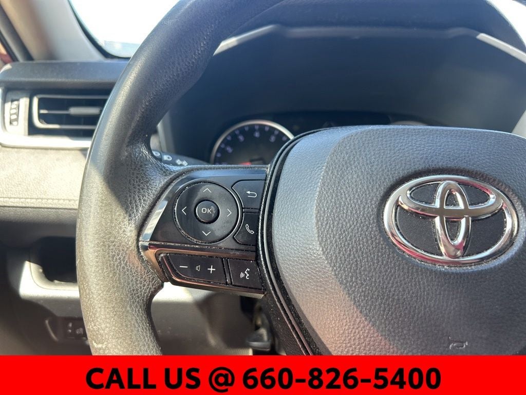 2019 Toyota RAV4 LE