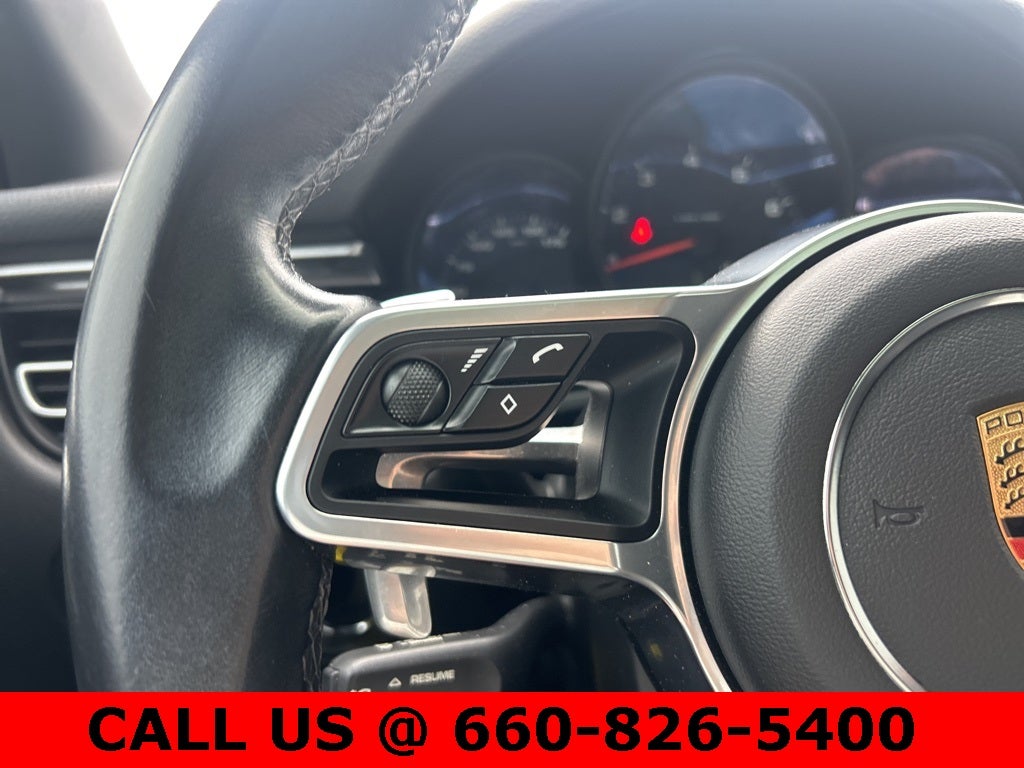 2020 Porsche Macan Base