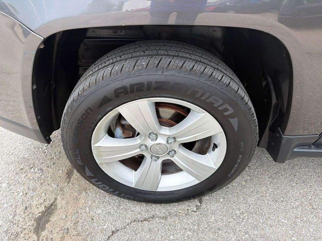 2015 Jeep Compass Latitude - Photo 9