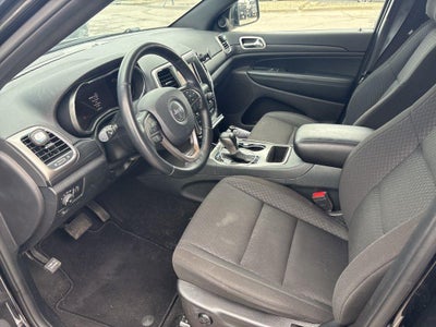 2020 Jeep Grand Cherokee Laredo E